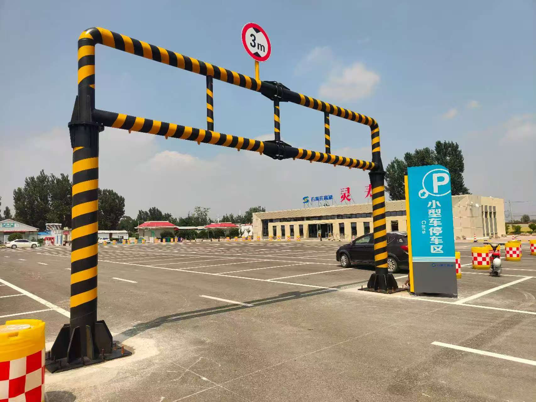 信阳市交通标志牌限高架 - 方案